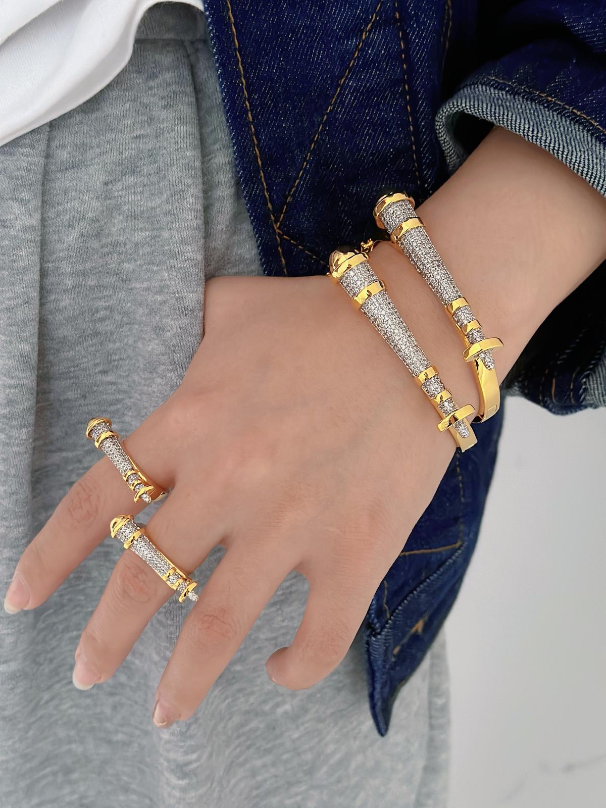 Elegante Brazalete y Sortija