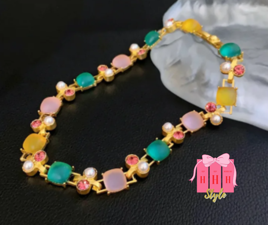 Elegants Necklaces