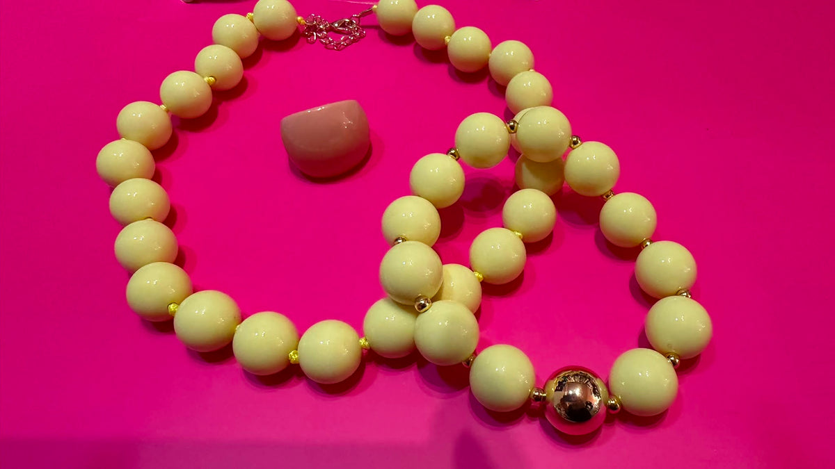 Candy Pop Collar