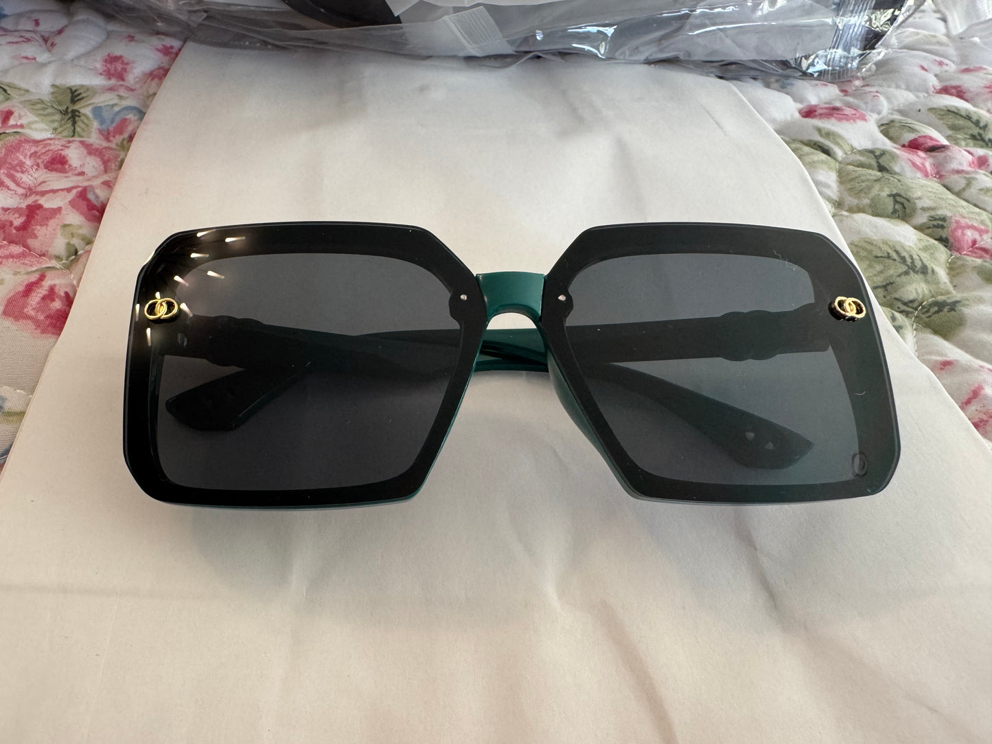 Green Lovers Sunglasses