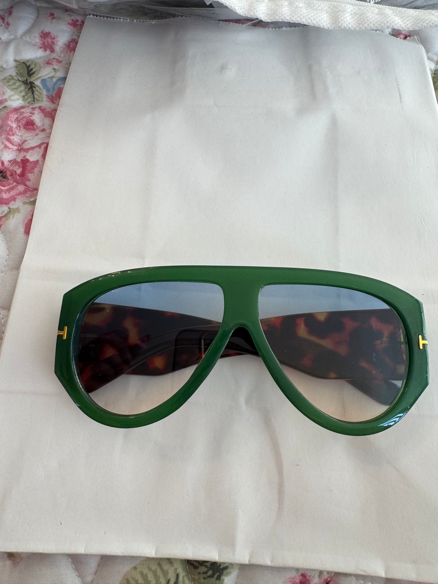 Green Lovers Sunglasses